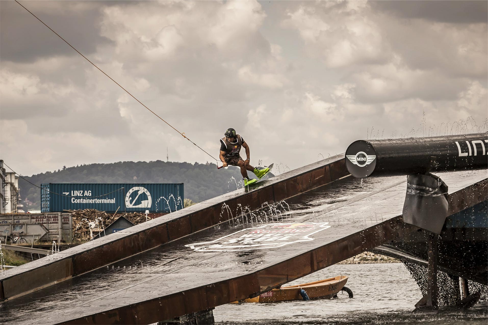 redbull-wakeofsteel-2016 Daniel Grant